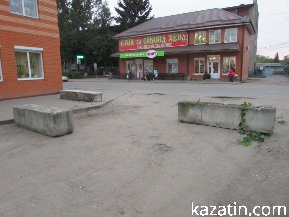 Мертва недільна вулиця Земляка (+відео) ОНОВЛЮЄТЬСЯ на сайті 20minut.ua Мертва недільна вулиця Земляка (+відео) ОНОВЛЮЄТЬСЯ, фото №1 на сайті 20minut.ua