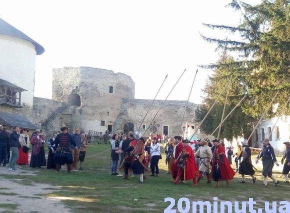 “Schola millitariа-2017”: як 120 реконструкторів повертали Кам`янець у 17 століття на сайті 20minut.ua “Schola millitariа-2017”: як 120 реконструкторів повертали Кам`янець у 17 століття, фото №2 на сайті 20minut.ua