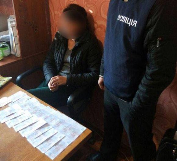 На Хмельниччині керівницю держпідприємства  спіймали на хабарі, фото №3 на сайті vsim.ua