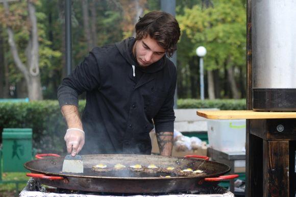 «Тут і не дорого і не дешево». Враження відвідувачів Vinnytsia Food Weekend на сайті 20minut.ua «Тут і не дорого і не дешево». Враження відвідувачів Vinnytsia Food Weekend, фото №1 на сайті 20minut.ua