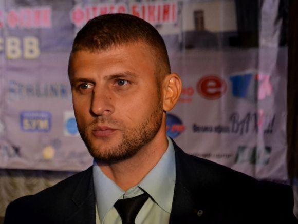 Красиві жінки і мускулисті чоловіки хизувалися своїми тілами у Хмельницькому, фото №1 на сайті vsim.ua