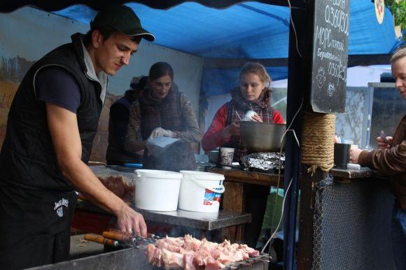 Як проходить «Vinnytsia Food Weekend»: «кілометрові» черги за делікатесами на сайті 20minut.ua Як проходить «Vinnytsia Food Weekend»: «кілометрові» черги за делікатесами, фото №23 на сайті 20minut.ua