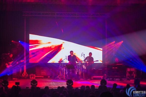 Від косухи до смокінга! Чим на концерті вражав Вінницю Олександр Пономарьов? на сайті 20minut.ua Від косухи до смокінга! Чим на концерті вражав Вінницю Олександр Пономарьов?, фото №10 на сайті 20minut.ua