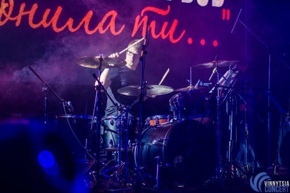 Від косухи до смокінга! Чим на концерті вражав Вінницю Олександр Пономарьов? на сайті 20minut.ua Від косухи до смокінга! Чим на концерті вражав Вінницю Олександр Пономарьов?, фото №11 на сайті 20minut.ua