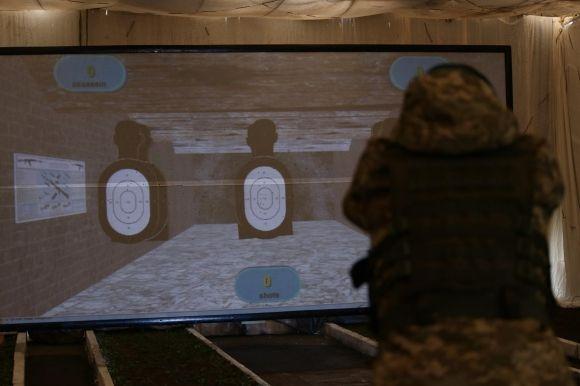 У Хмельницькому курсанти змагалися з школярами, фото №1 на сайті vsim.ua