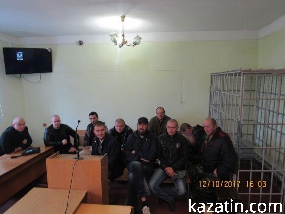 Четвер, 12жовтня 2017 р., м. Козятин. Суд відбувся без мафіка. Суддя прибув. Громадськість також... на сайті 20minut.ua Четвер, 12жовтня 2017 р., м. Козятин. Суд відбувся без мафіка. Суддя прибув. Громадськість також..., фото №3 на сайті 20minut.ua