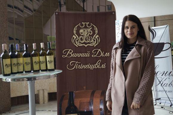 Новини Вінниці - фото з На Вінницькому бізнес-форумі обговорювали, як примусити інтернет працювати на власну справу На Вінницькому бізнес-форумі обговорювали, як примусити інтернет працювати на власну справу, фото №38 на сайті 20minut.ua