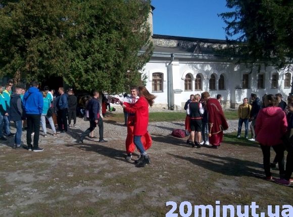 У Кам`янці до Дня захисника України студенти змагалися у козацьких забавах, фото №2 на сайті 20minut.ua