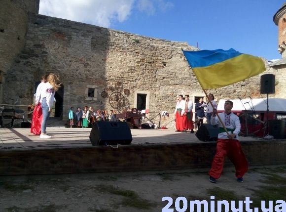 У Кам`янці до Дня захисника України студенти змагалися у козацьких забавах, фото №1 на сайті 20minut.ua