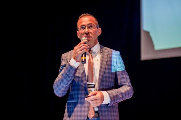 Новини Вінниці - фото з На Вінницькому бізнес-форумі обговорювали, як примусити інтернет працювати на власну справу На Вінницькому бізнес-форумі обговорювали, як примусити інтернет працювати на власну справу, фото №44 на сайті 20minut.ua