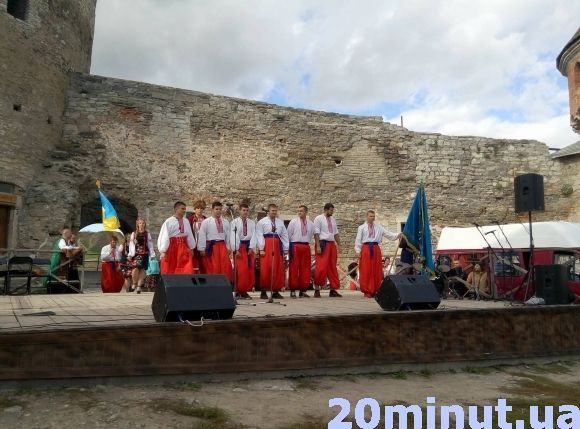 У Кам`янці до Дня захисника України студенти змагалися у козацьких забавах, фото №4 на сайті 20minut.ua