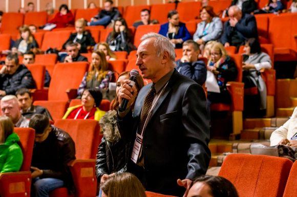 Новини Вінниці - фото з На Вінницькому бізнес-форумі обговорювали, як примусити інтернет працювати на власну справу На Вінницькому бізнес-форумі обговорювали, як примусити інтернет працювати на власну справу, фото №12 на сайті 20minut.ua