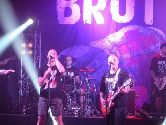 Новини Хмельницького - фото з "BRUTTO" - щоб було круто": білоруські рокери порвали зал бронебійними хітами "BRUTTO" - щоб було круто": білоруські рокери порвали зал бронебійними хітами, фото №1 на сайті vsim.ua