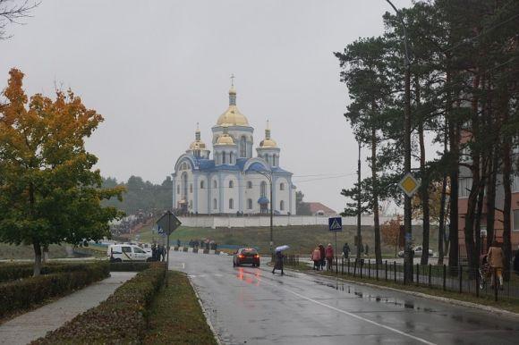 Митрополит Онуфрій освятив собор у Нетішині на сайті vsim.ua Митрополит Онуфрій освятив собор у Нетішині, фото №3 на сайті vsim.ua