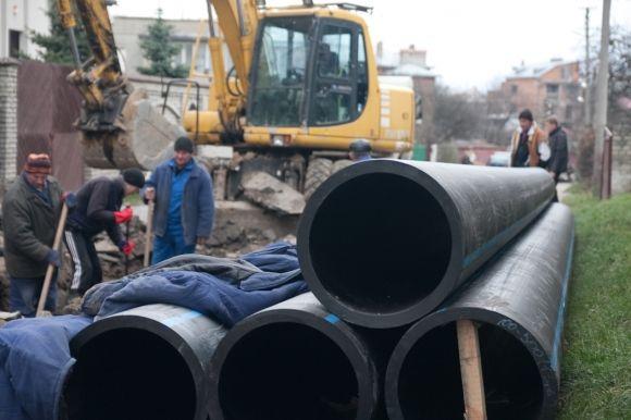 На Київській серйозний прорив водопроводу. Деякі райони залишаться без води на сайті 20minut.ua На Київській серйозний прорив водопроводу. Деякі райони залишаться без води, фото №1 на сайті 20minut.ua