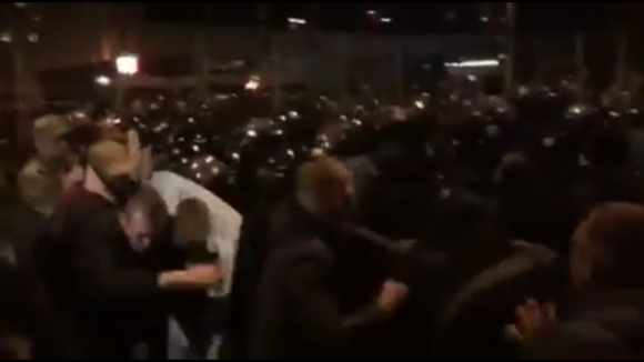 Мітинг у Києві. Онлайн-хроніка подій і пости вінничан на сайті 20minut.ua Мітинг у Києві. Онлайн-хроніка подій і пости вінничан, фото №2 на сайті 20minut.ua