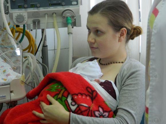 Центру "Мати і дитина" подарували апарат, який рятуватиме недоношених діток на сайті 20minut.ua Центру "Мати і дитина" подарували апарат, який рятуватиме недоношених діток, фото №3 на сайті 20minut.ua