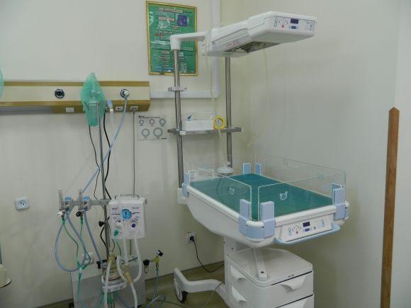 Центру "Мати і дитина" подарували апарат, який рятуватиме недоношених діток на сайті 20minut.ua Центру "Мати і дитина" подарували апарат, який рятуватиме недоношених діток, фото №1 на сайті 20minut.ua