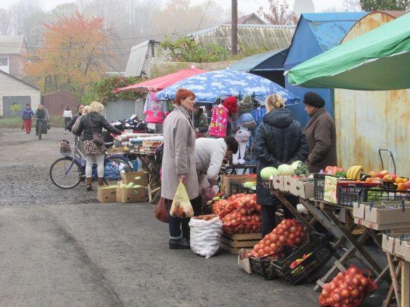 Базар повертається на напівзаасфальтовану територію на сайті 20minut.ua Базар повертається на напівзаасфальтовану територію, фото №2 на сайті 20minut.ua