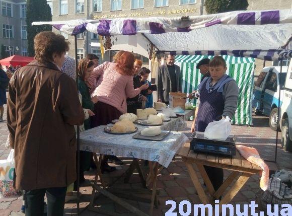 У Кам`янці до Дня автомобіліста та дорожника провели автопробіг, фото №3 на сайті 20minut.ua