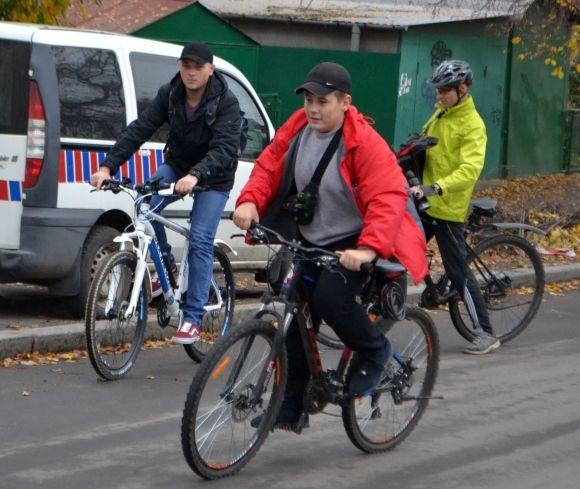 Останній заїзд: як закривали велосезон у Хмельницькому на сайті vsim.ua Останній заїзд: як закривали велосезон у Хмельницькому, фото №14 на сайті vsim.ua