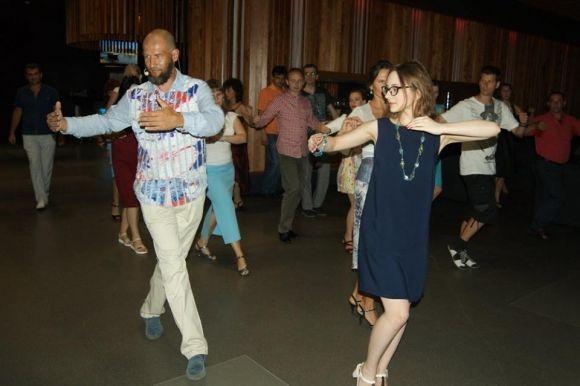 Колишній служитель церкви відкрив школу танго на сайті 20minut.ua Колишній служитель церкви відкрив школу танго, фото №9 на сайті 20minut.ua