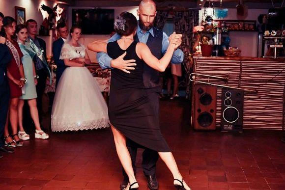 Колишній служитель церкви відкрив школу танго на сайті 20minut.ua Колишній служитель церкви відкрив школу танго, фото №3 на сайті 20minut.ua