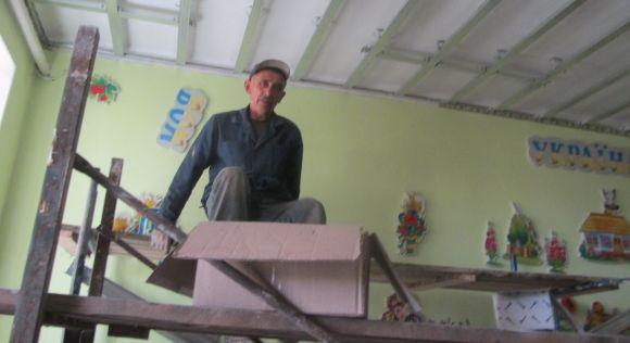 Новини Вінниці - фото з Зруйновану снарядами школу у Медвідці відремонтували? Неправда! Зруйновану снарядами школу у Медвідці відремонтували? Неправда!, фото №2 на сайті 20minut.ua