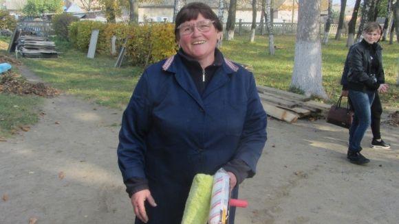 Новини Вінниці - фото з Зруйновану снарядами школу у Медвідці відремонтували? Неправда! Зруйновану снарядами школу у Медвідці відремонтували? Неправда!, фото №5 на сайті 20minut.ua