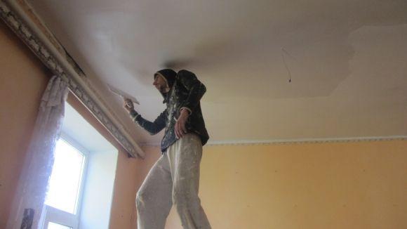 Новини Вінниці - фото з Зруйновану снарядами школу у Медвідці відремонтували? Неправда! Зруйновану снарядами школу у Медвідці відремонтували? Неправда!, фото №1 на сайті 20minut.ua