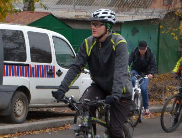 Останній заїзд: як закривали велосезон у Хмельницькому на сайті vsim.ua Останній заїзд: як закривали велосезон у Хмельницькому, фото №11 на сайті vsim.ua