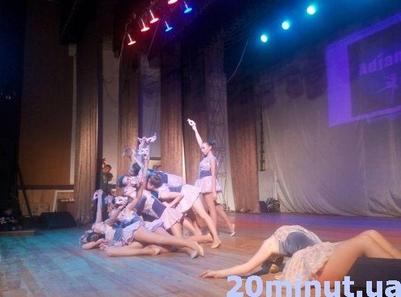 У Кам`янці відбулося танцювальне шоу на сайті 20minut.ua У Кам`янці відбулося танцювальне шоу, фото №2 на сайті 20minut.ua