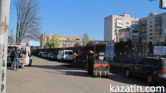 Вулицю Грушевського латають абияк на сайті 20minut.ua Вулицю Грушевського латають абияк, фото №7 на сайті 20minut.ua