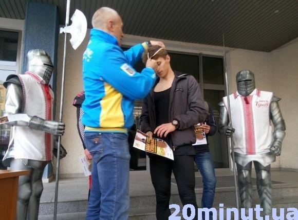 Хто став переможцем першого вертикального забігу сходами у Кам’янці? на сайті 20minut.ua Хто став переможцем першого вертикального забігу сходами у Кам’янці?, фото №9 на сайті 20minut.ua