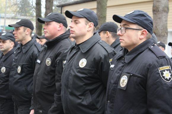 «Не для того, щоб кашу возити»: Сергій Князєв передав училищу поліції охорони позашляховик на сайті 20minut.ua «Не для того, щоб кашу возити»: Сергій Князєв передав училищу поліції охорони позашляховик, фото №5 на сайті 20minut.ua