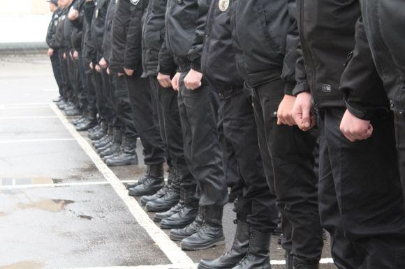 «Не для того, щоб кашу возити»: Сергій Князєв передав училищу поліції охорони позашляховик на сайті 20minut.ua «Не для того, щоб кашу возити»: Сергій Князєв передав училищу поліції охорони позашляховик, фото №6 на сайті 20minut.ua