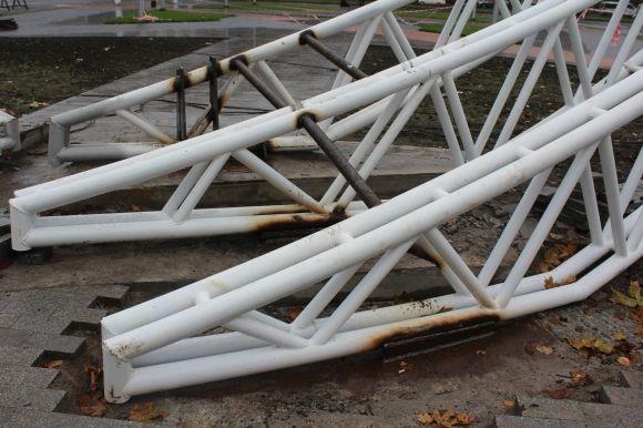 Інженери розкритикували конструкцію «МІГ-15» на Космонавтів. Кажуть, що може впасти на сайті 20minut.ua Інженери розкритикували конструкцію «МІГ-15» на Космонавтів. Кажуть, що може впасти, фото №8 на сайті 20minut.ua