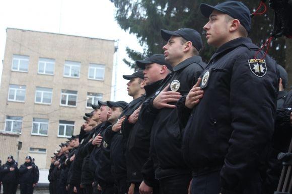 «Не для того, щоб кашу возити»: Сергій Князєв передав училищу поліції охорони позашляховик на сайті 20minut.ua «Не для того, щоб кашу возити»: Сергій Князєв передав училищу поліції охорони позашляховик, фото №9 на сайті 20minut.ua