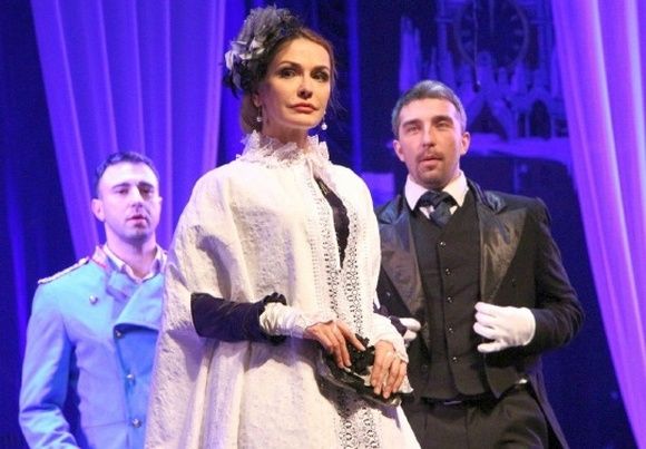 Чи дійсно у Хмельницькому відмовляють відомим українським театрам? Пояснення директорки Старицького на сайті vsim.ua Чи дійсно у Хмельницькому відмовляють відомим українським театрам? Пояснення директорки Старицького, фото №1 на сайті vsim.ua