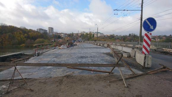 «До літа, можливо, встигнемо». Що зараз роблять на Київському мосту, фото №6 на сайті 20minut.ua