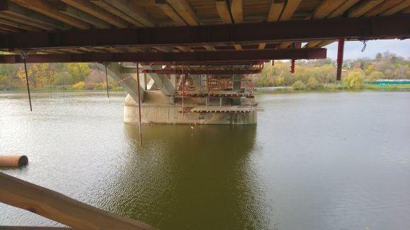 «До літа, можливо, встигнемо». Що зараз роблять на Київському мосту, фото №11 на сайті 20minut.ua