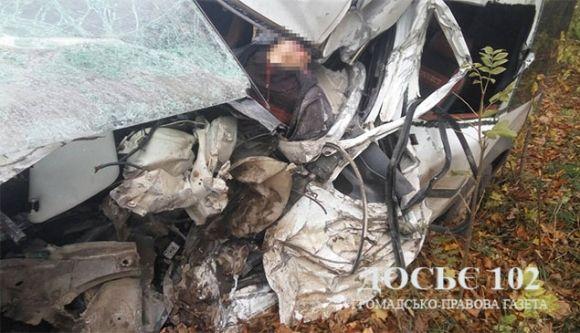 Під Теребовлею – смертельна ДТП. Водій загинув на місці. 9-місячна дівчинка - у лікарні, фото №1 на сайті 20minut.ua