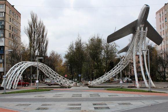 Постамент для МіГу: архітектори схвалюють, у соцмережах критикують, фото №5 на сайті 20minut.ua