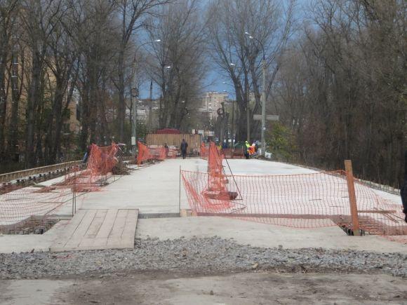 Старокостянтинівський міст готують відкрити для транспорту на сайті vsim.ua Старокостянтинівський міст готують відкрити для транспорту, фото №1 на сайті vsim.ua