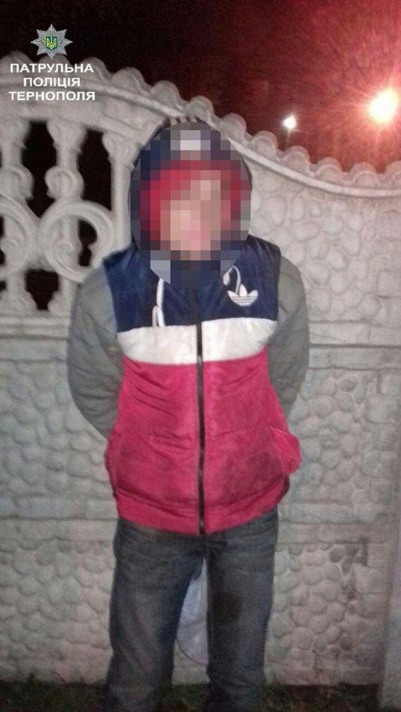 Вночі копи затримали підозрілих чоловіків на сайті 20minut.ua Вночі копи затримали підозрілих чоловіків, фото №1 на сайті 20minut.ua