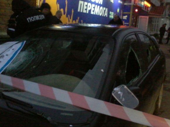 Новини Хмельницького - фото з У центрі Хмельницького вночі була стрілянина: п'ятеро поранених У центрі Хмельницького вночі була стрілянина: п'ятеро поранених, фото №4 на сайті vsim.ua