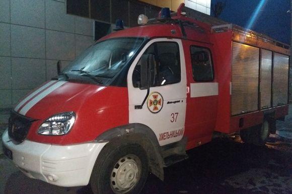 У Хмельницькому загорівся "СВ-клуб": задимлення виникло на горищі, фото №1 на сайті vsim.ua