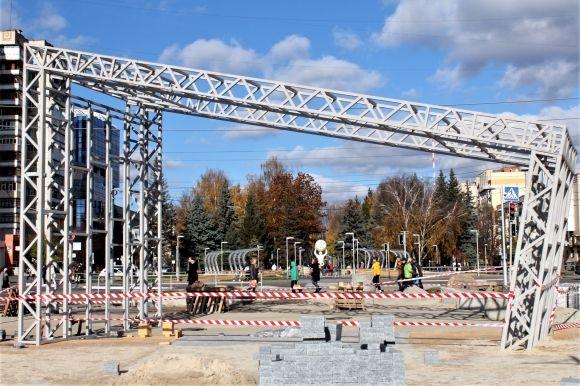 Золота осінь у Вінниці. Проспект Космонавтів заполонили люди на сайті 20minut.ua Золота осінь у Вінниці. Проспект Космонавтів заполонили люди, фото №9 на сайті 20minut.ua