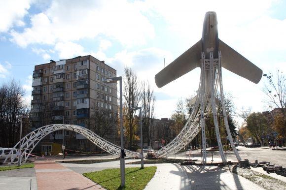 Золота осінь у Вінниці. Проспект Космонавтів заполонили люди на сайті 20minut.ua Золота осінь у Вінниці. Проспект Космонавтів заполонили люди, фото №2 на сайті 20minut.ua