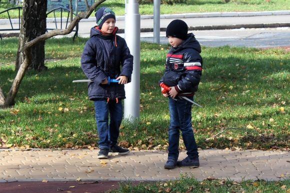 Золота осінь у Вінниці. Проспект Космонавтів заполонили люди на сайті 20minut.ua Золота осінь у Вінниці. Проспект Космонавтів заполонили люди, фото №6 на сайті 20minut.ua